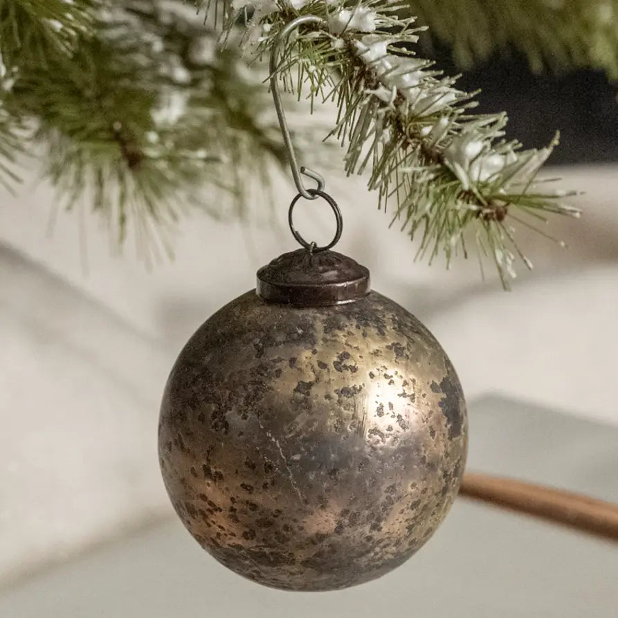 Silver Crackle Kugel Ornament