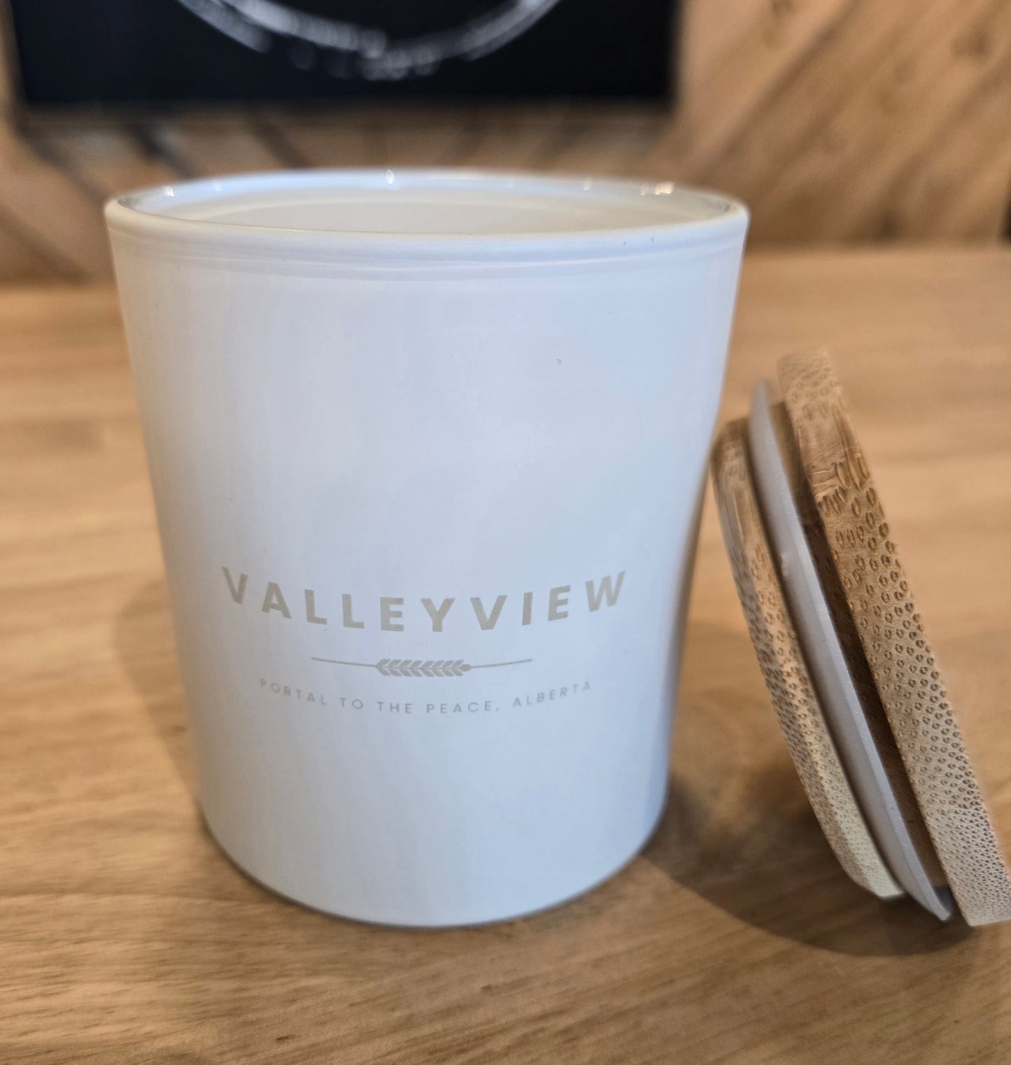Valleyview 8 oz Candle