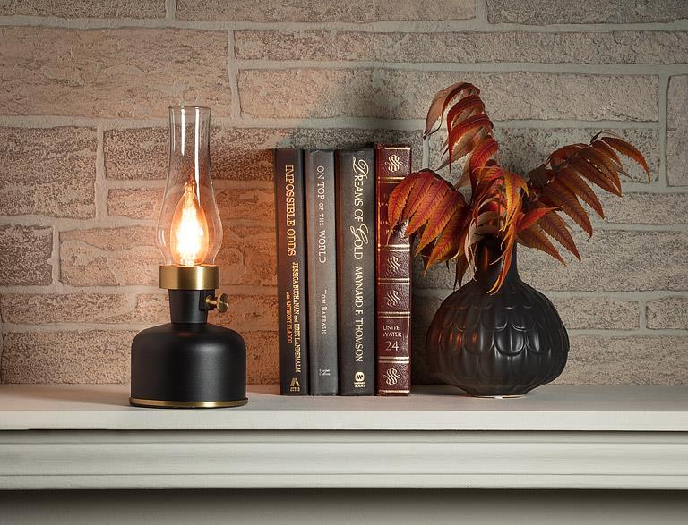 LED Lantern with Chimney