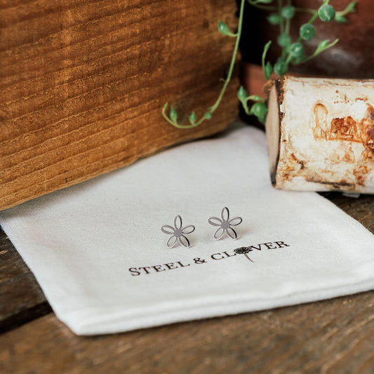 Daisy Stud Earrings