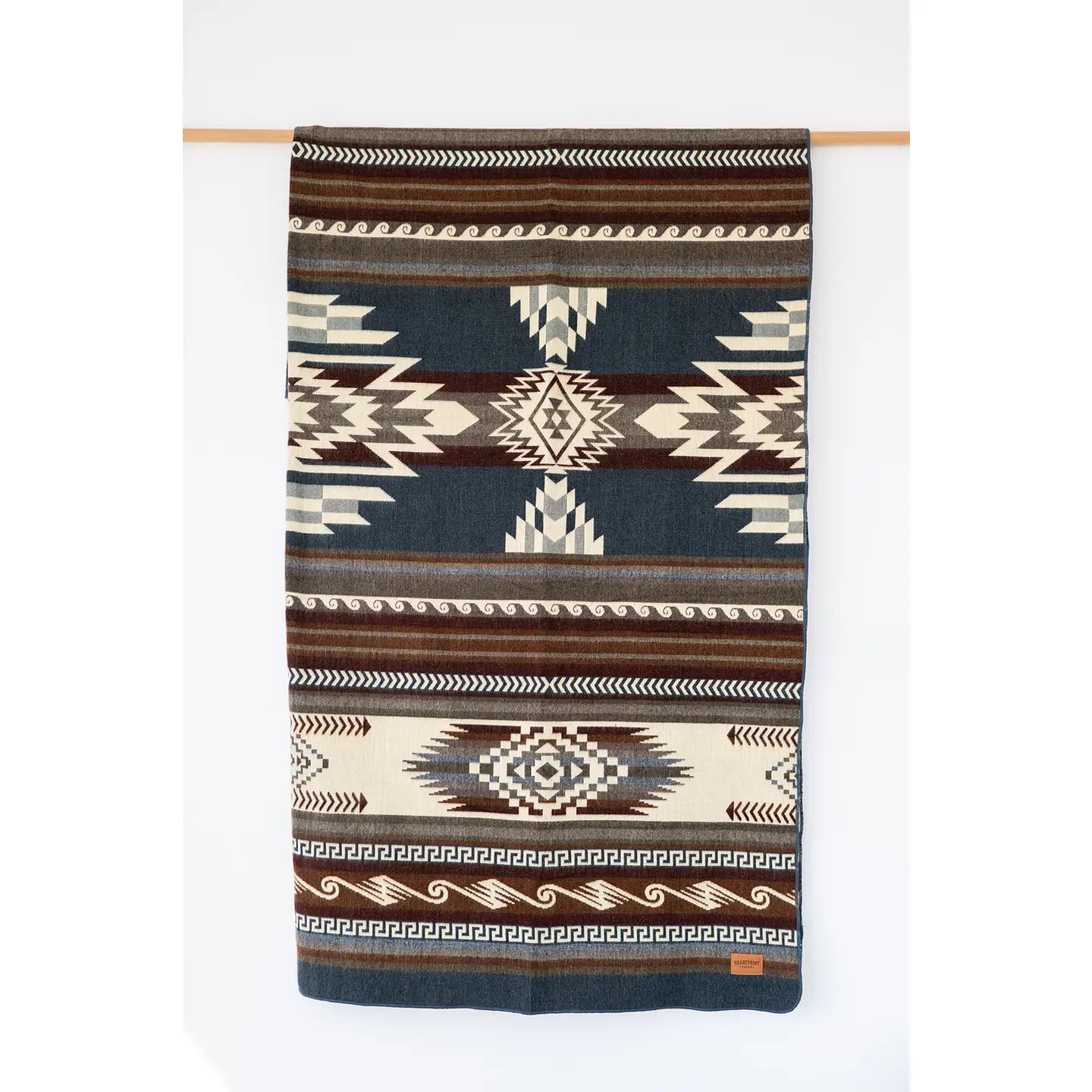 Maskuy Queen Blanket - Fireside Lodge