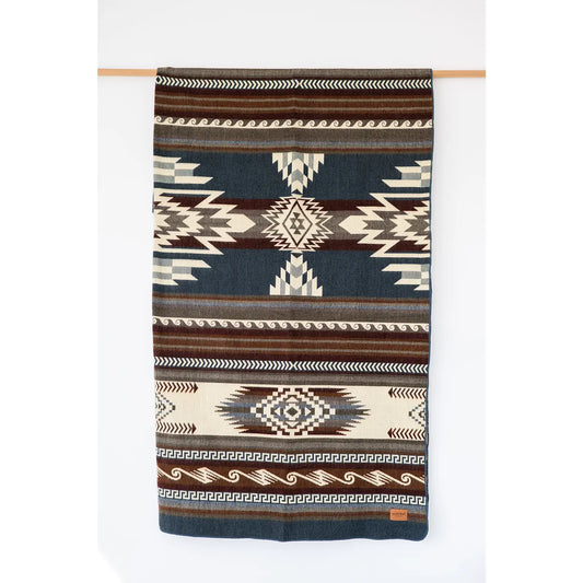 Maskuy Queen Blanket - Fireside Lodge