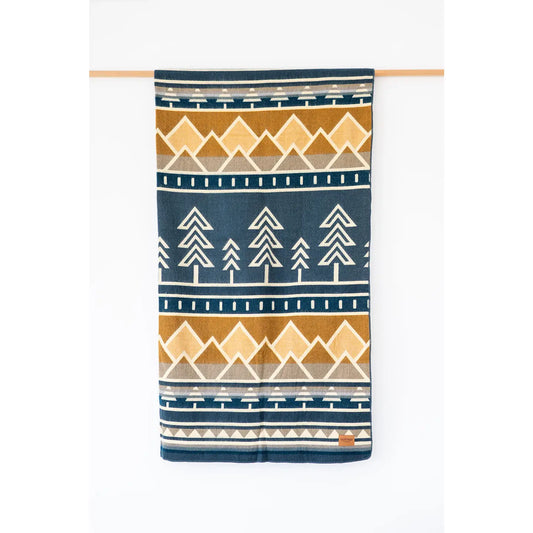 Tree Line Throw Blanket - Bluebird