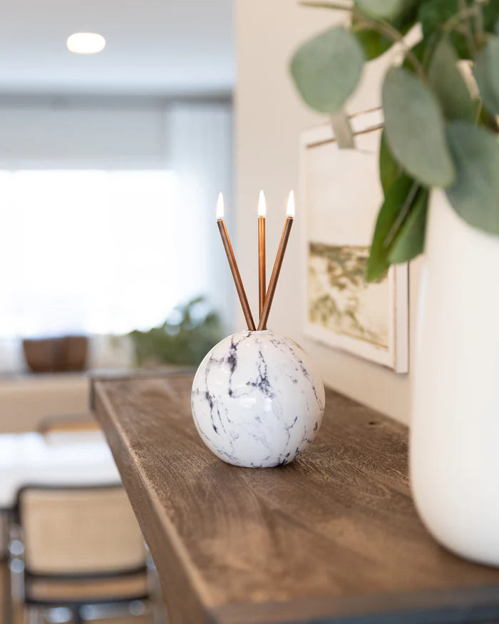 Neva Vase, White Marble
