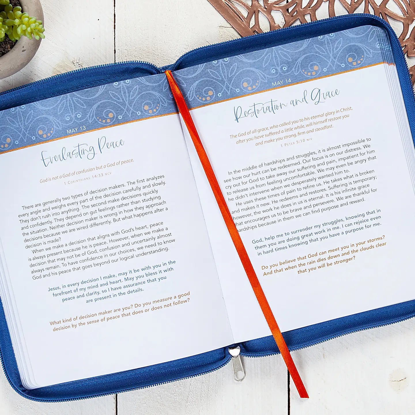 For I Know the Plans (Zippered Devotional)