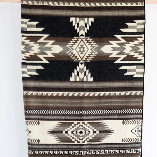 Maskuy Queen Blanket - Cinder